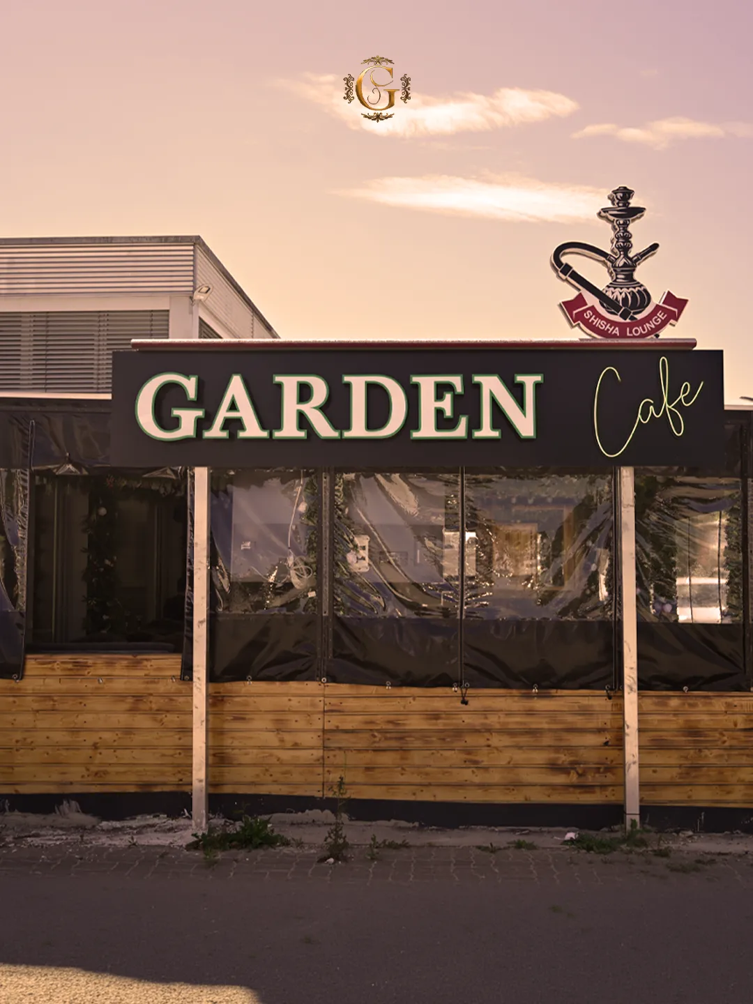 Eingang und Terrasse des Garden Café